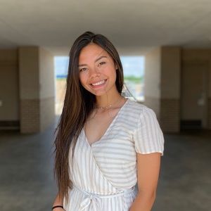 Meet your Posher, Nadya